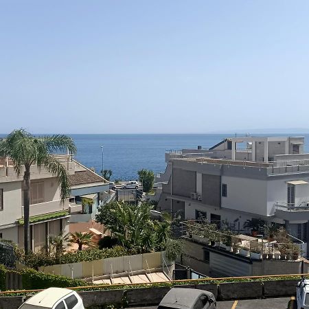 Venusilia Apartment - Free Parking Aci Castello Esterno foto