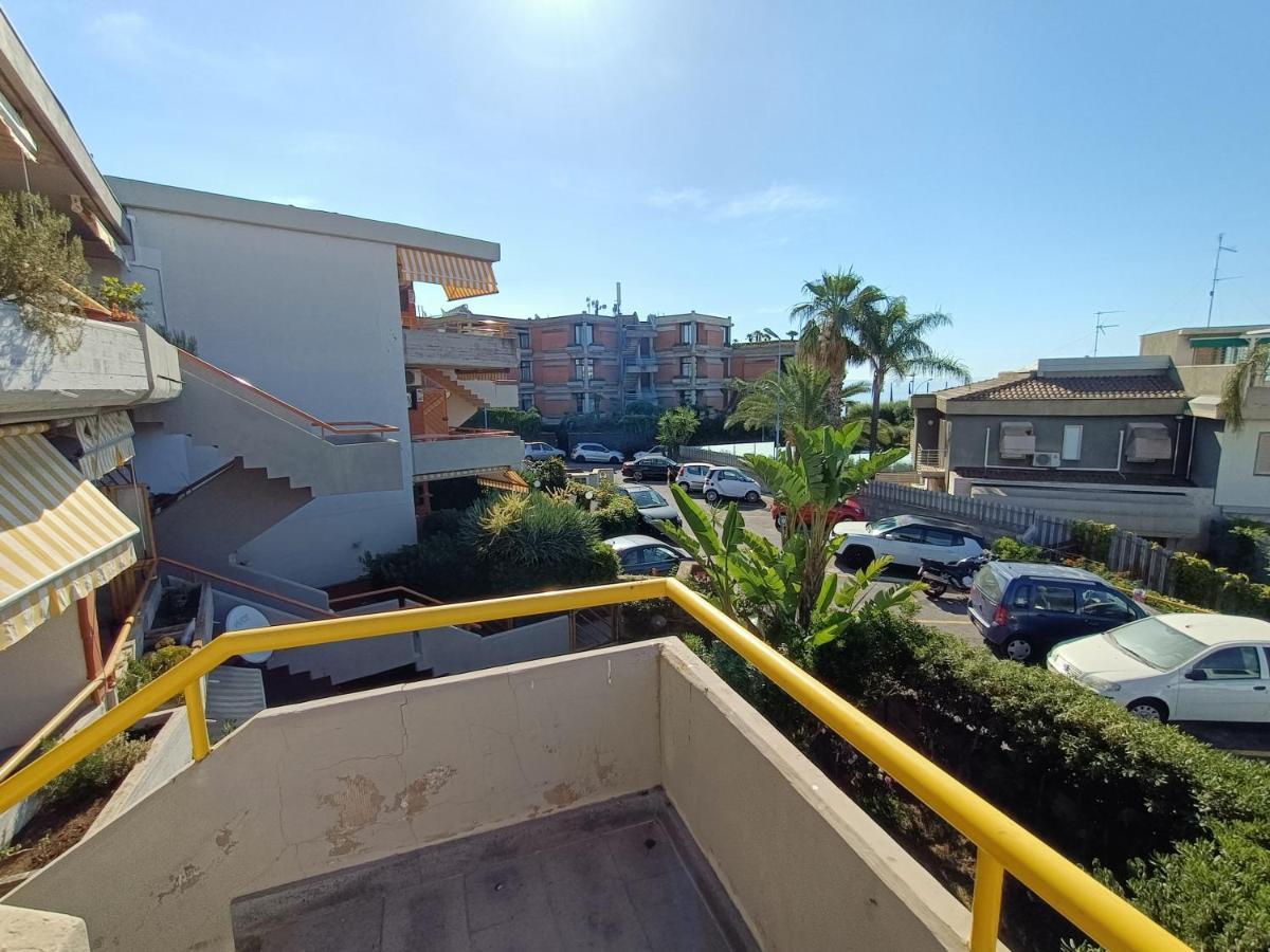 Venusilia Apartment - Free Parking Aci Castello Esterno foto