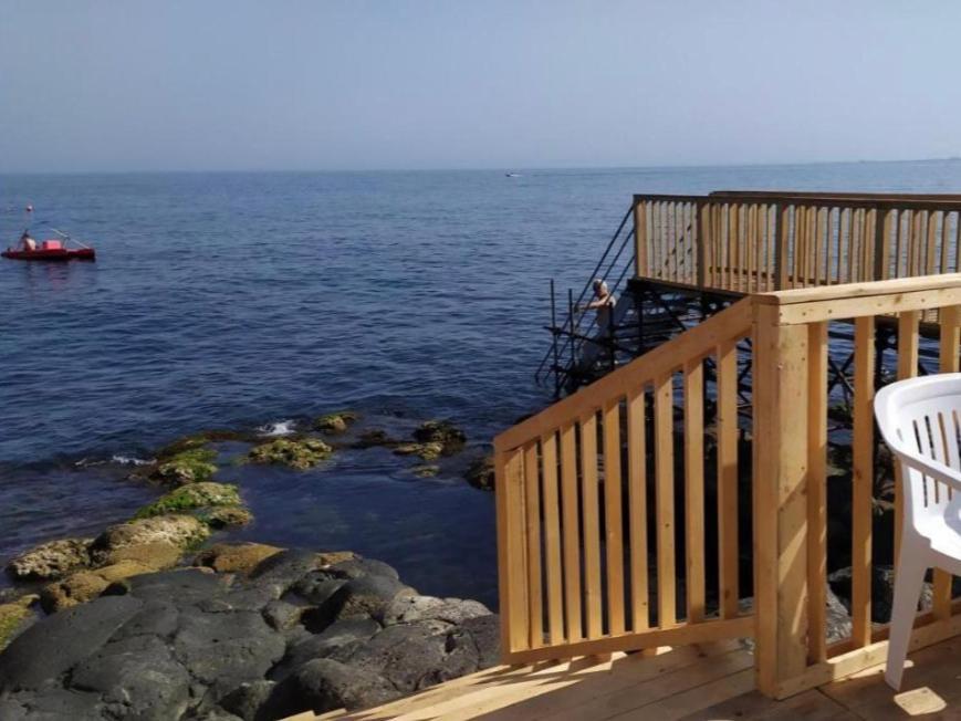 Venusilia Apartment - Free Parking Aci Castello Esterno foto
