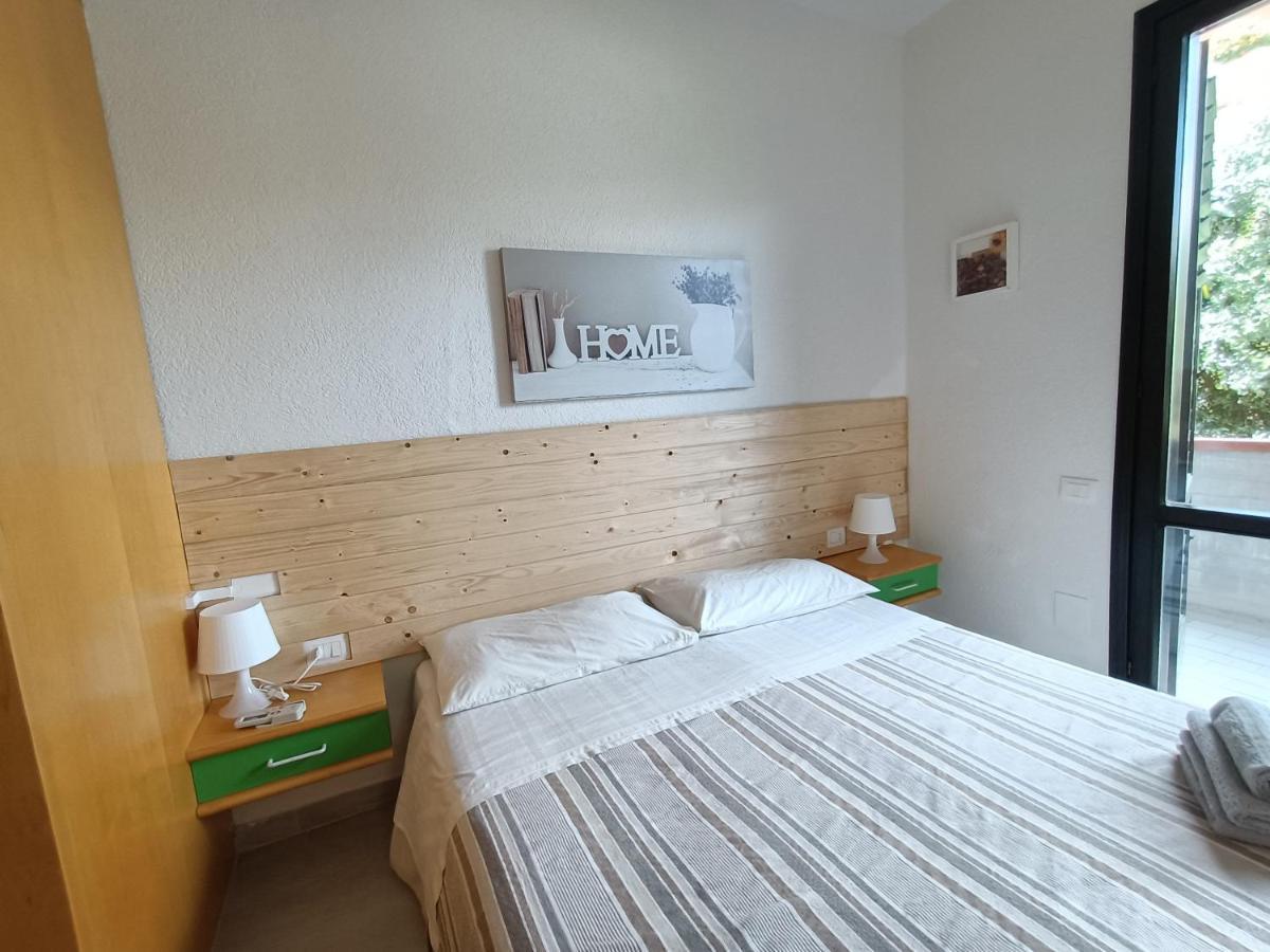 Venusilia Apartment - Free Parking Aci Castello Esterno foto