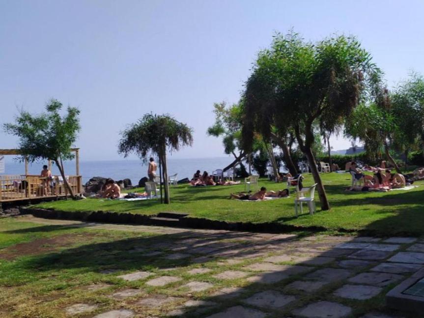 Venusilia Apartment - Free Parking Aci Castello Esterno foto